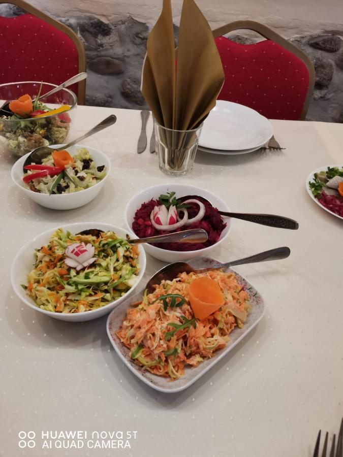 Zajazd Restauracja Machliny Esterno foto
