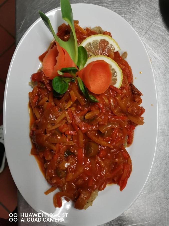 Zajazd Restauracja Machliny Esterno foto