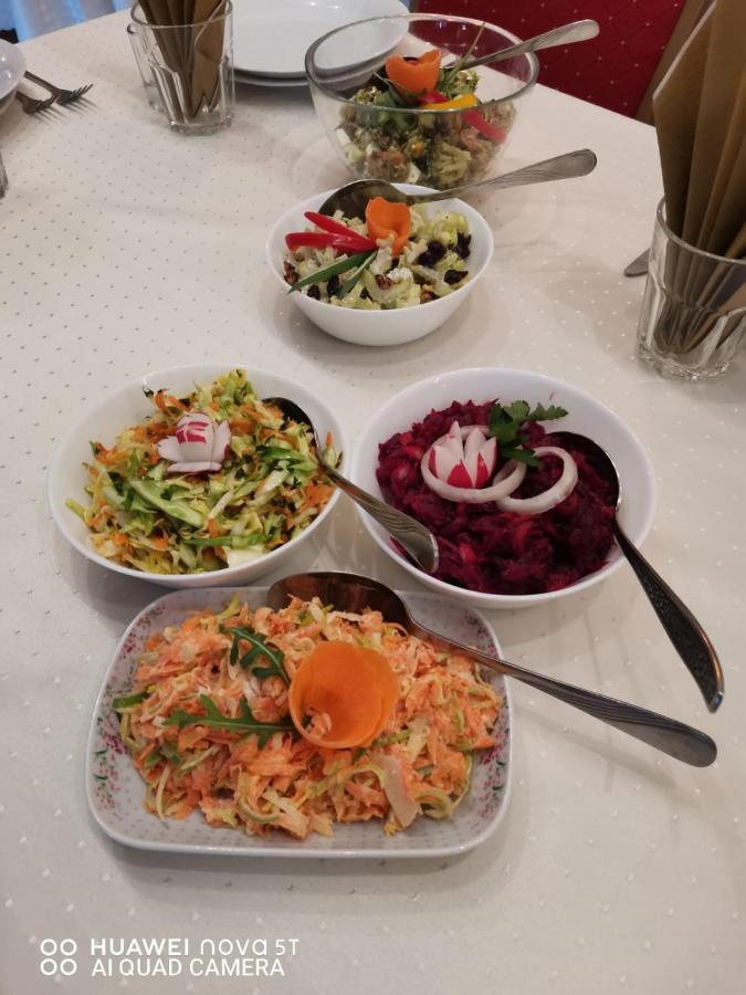 Zajazd Restauracja Machliny Esterno foto